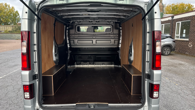 Renault Trafic Swb Diesel SL30 Blue dCi 150 Extra [Safety] Van